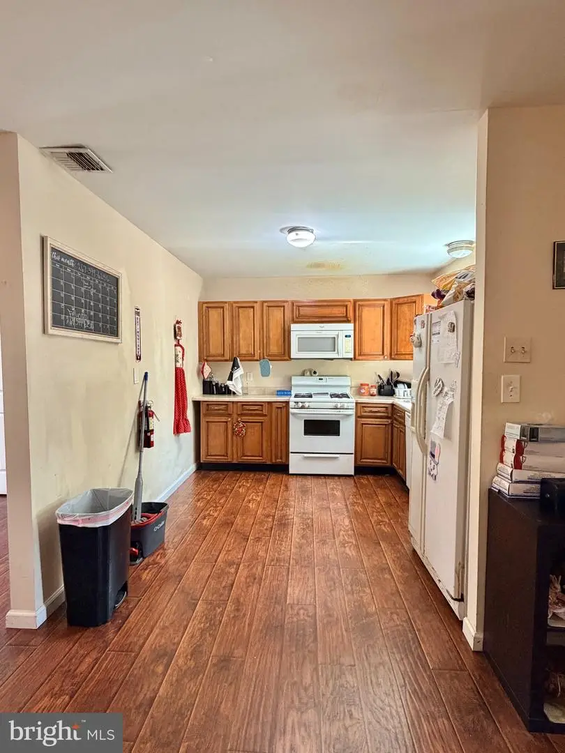 4374 Concord Dr, Feasterville Trevose, PA 19053 - #2