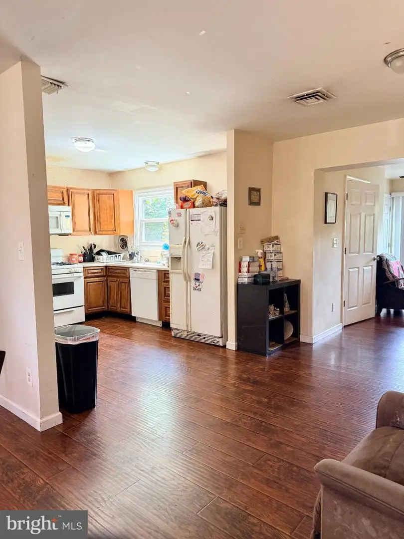 4374 Concord Dr, Feasterville Trevose, PA 19053 - #3