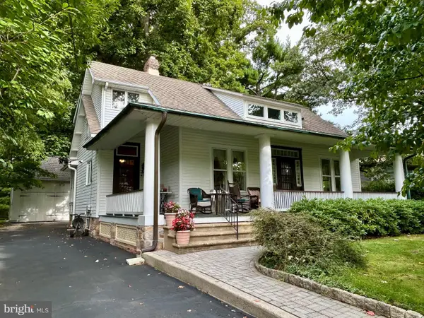 415 E Court St, DOYLESTOWN, PA 18901