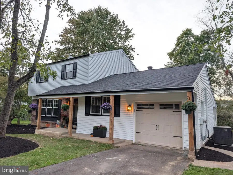 13 Brook Ln, Chalfont, PA 18914 - #2