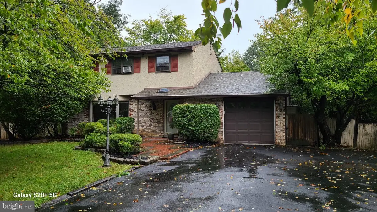 789 Buttercup Dr, Warminster, PA 18974 - #1