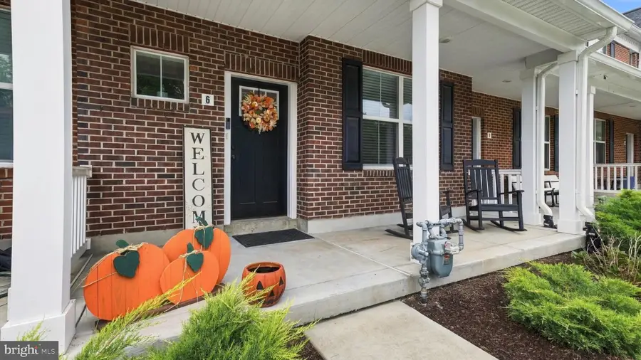 6 N 8th St, Perkasie, PA 18944 - #2