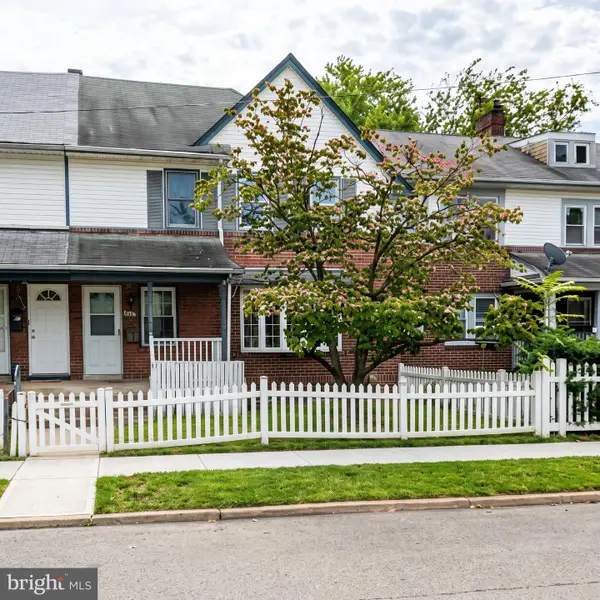 1926 Trenton Ave, BRISTOL, PA 19007