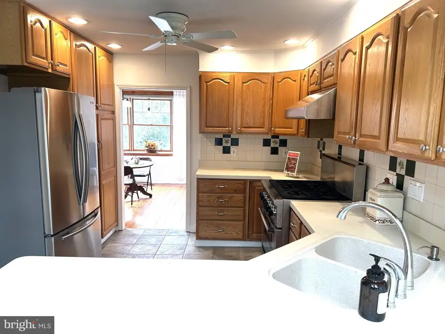 1141 Elwood Ave, Andalusia, PA 19020 - #3