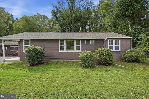 2584 Galloway Rd, BENSALEM, PA 19020