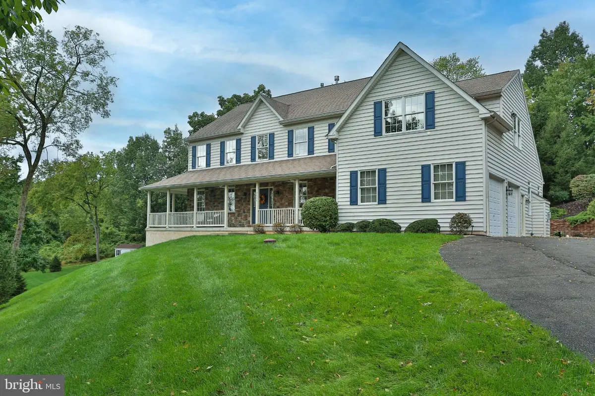 2046 Harmony Ln, Jamison, PA 18929 - #1