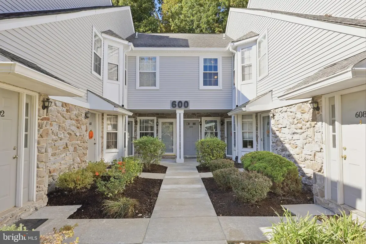 606 Mews Dr #606, Sellersville, PA 18960 - #1