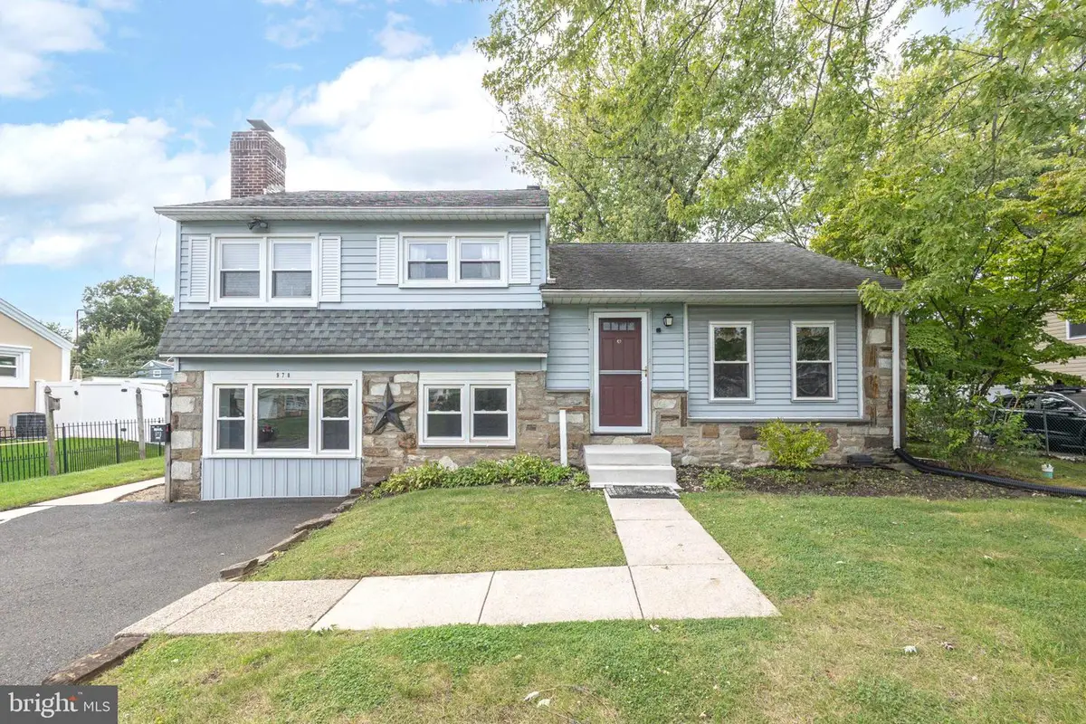 978 Coronet Rd, Warminster, PA 18974 - #1