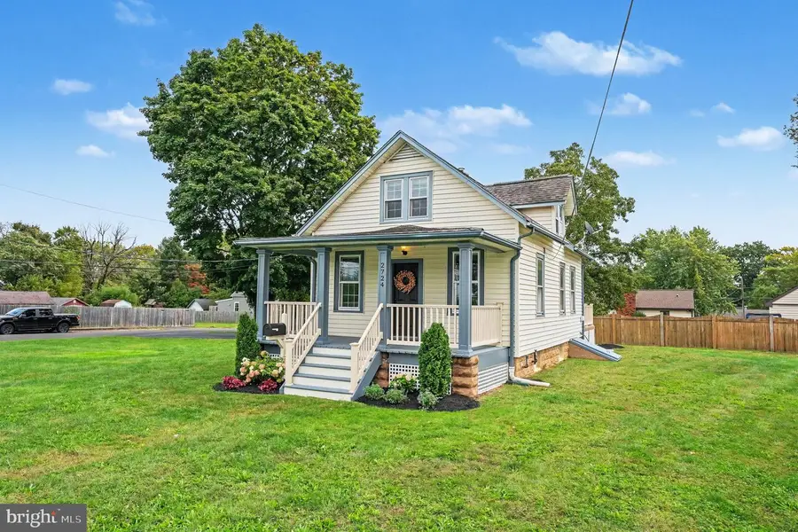 2724 New Falls Rd, Levittown, PA 19056 - #3