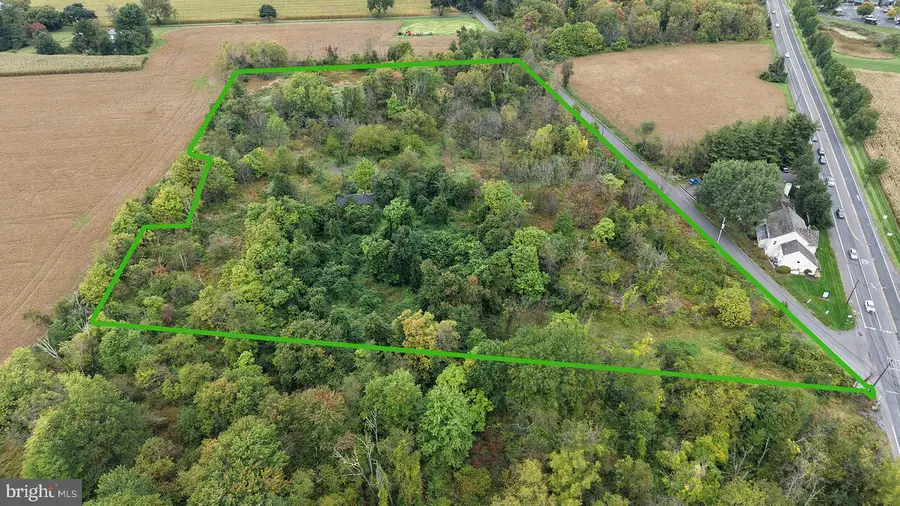 5052 Silo Hill Rd, Doylestown, PA 18902 - #2