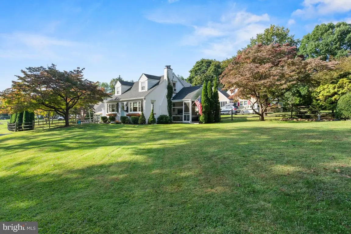 230 Wells Ave, Langhorne, PA 19047 - #1