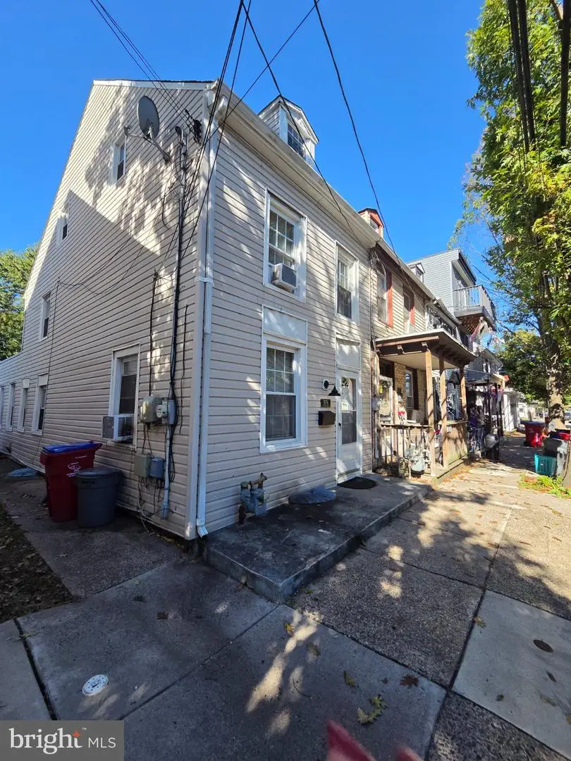 574 Bath St, Bristol, PA 19007 - #3