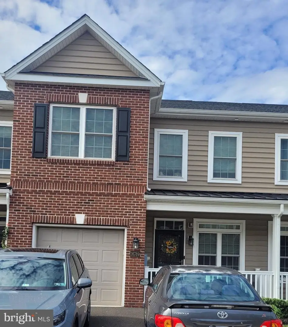 16789 River View Cir, Bristol, PA 19007 - #1
