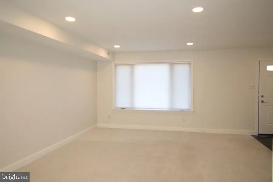 3246 Durham Pl #e, Holland, PA 18966 - #3