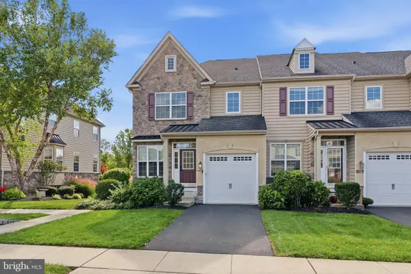 3194 Brookside Dr #42, FURLONG, PA 18925