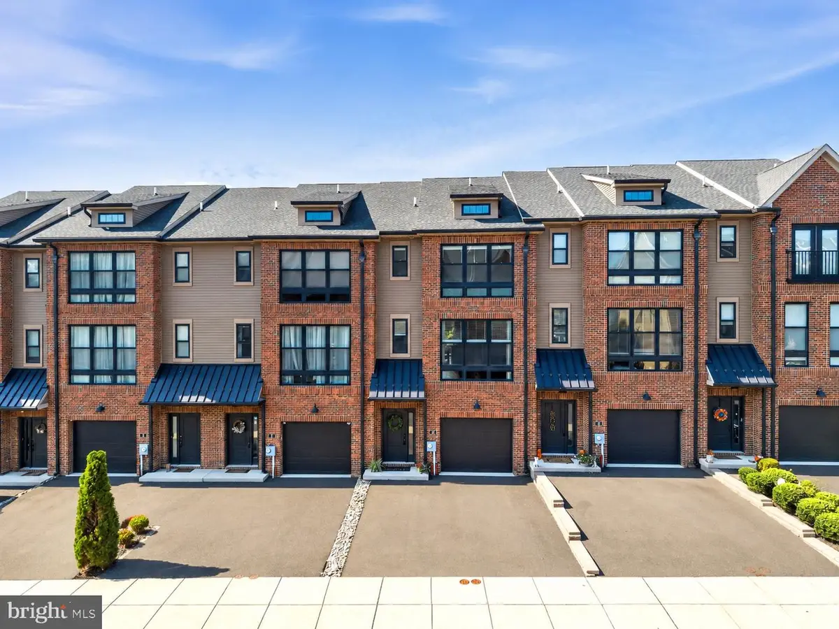 10 Sienna Pl, Feasterville Trevose, PA 19053 - #1