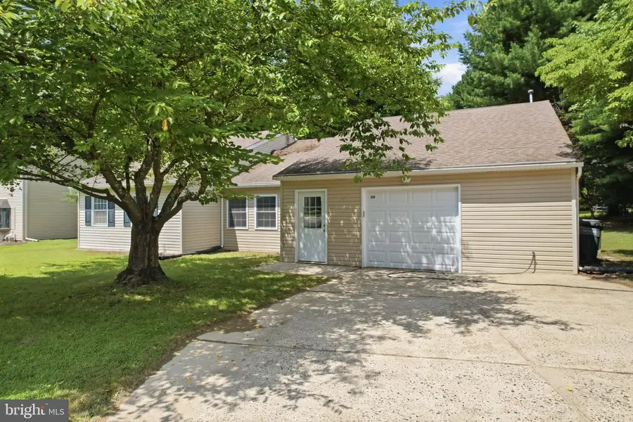 300 New Rd, Southampton, PA 18966 - #3