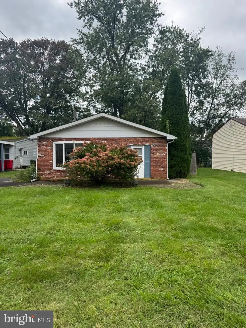 328 Fir St, Warminster, PA 18974 - #1