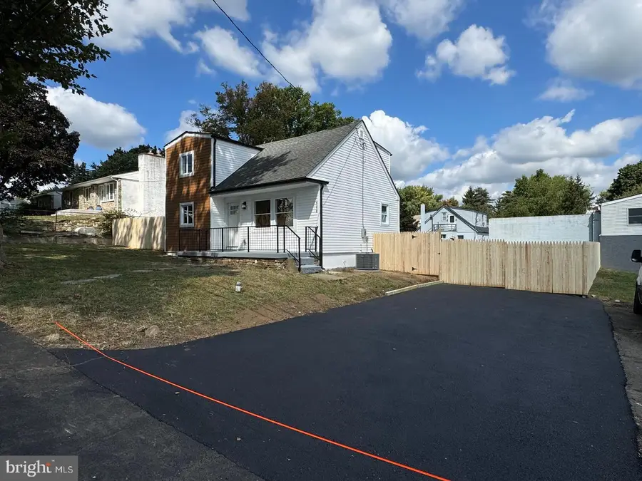 668 Elmwood Ave, Feasterville Trevose, PA 19053 - #2