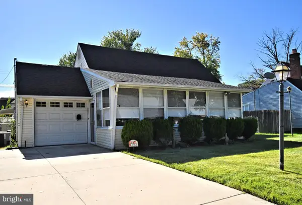 138 Village Ln, LEVITTOWN, PA 19054