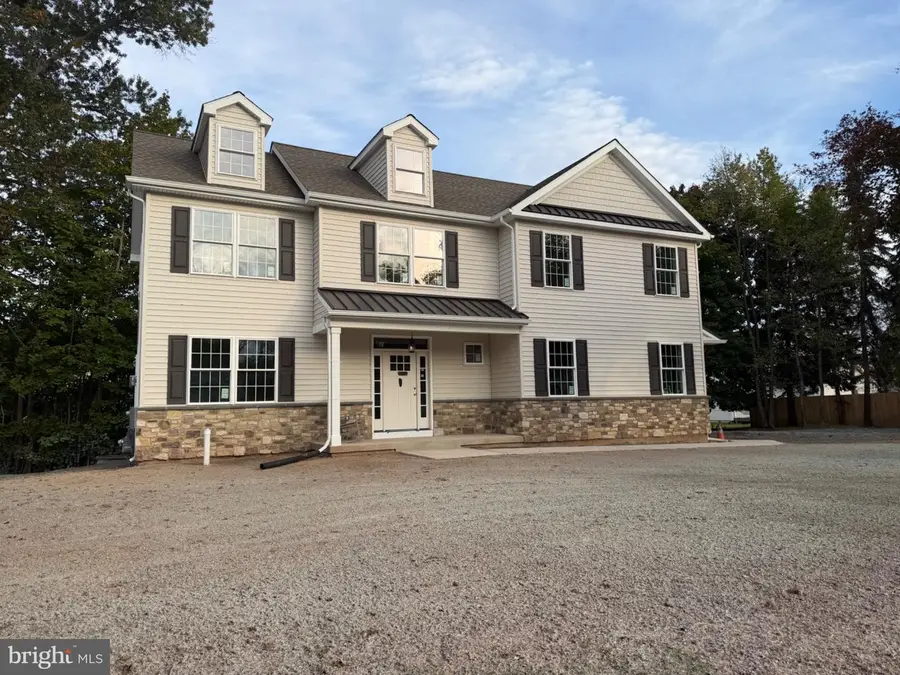 90 Linden Ave, Newtown, PA 18940 - #2