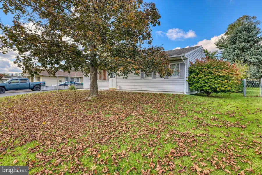 43 Shepherd Ln, Levittown, PA 19055 - #3