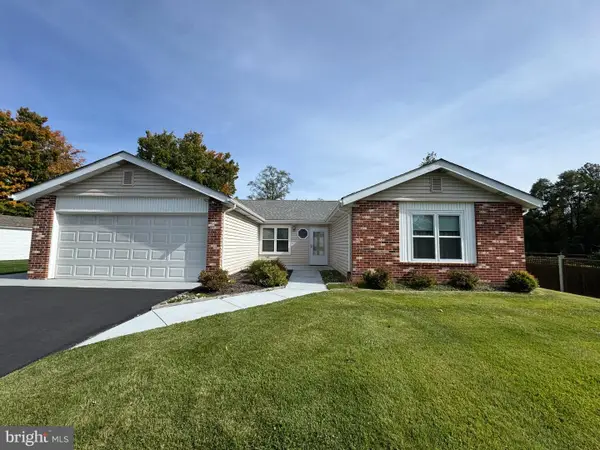 9 S Lancaster Ln, NEWTOWN, PA 18940
