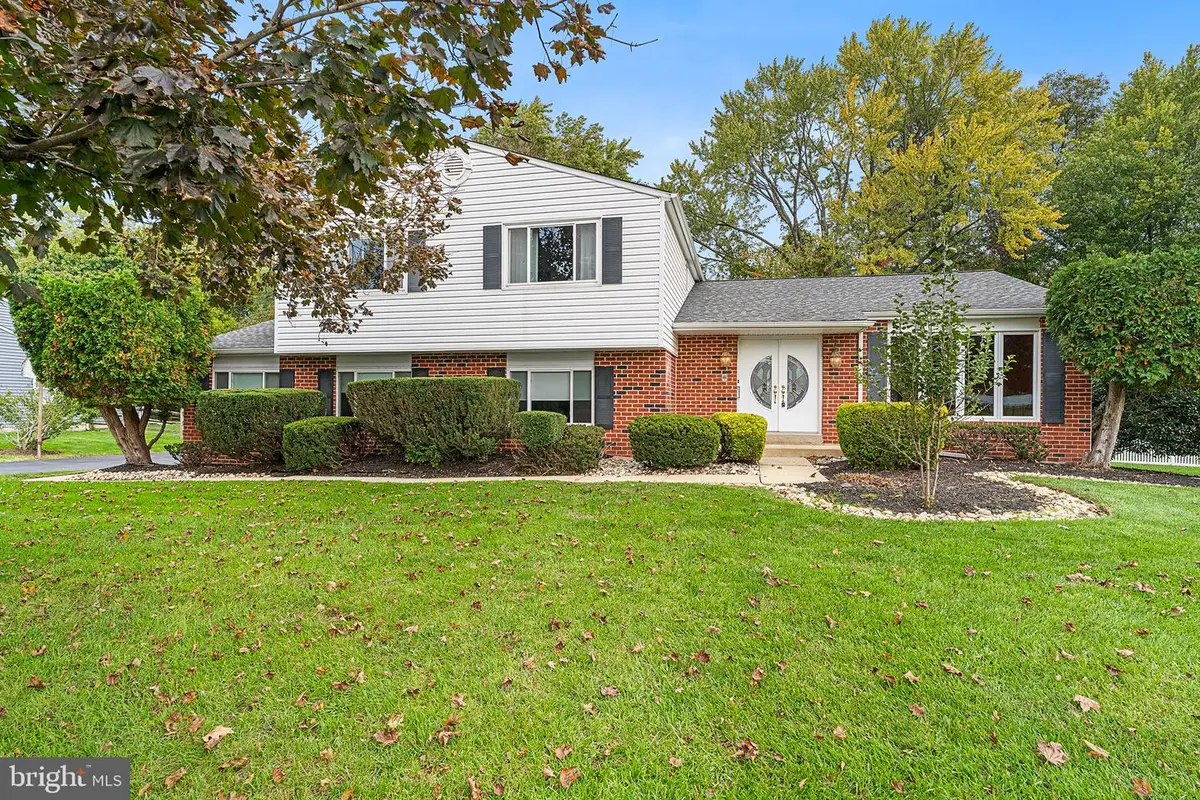 144 Tulip Rd, Southampton, PA 18966 - #1