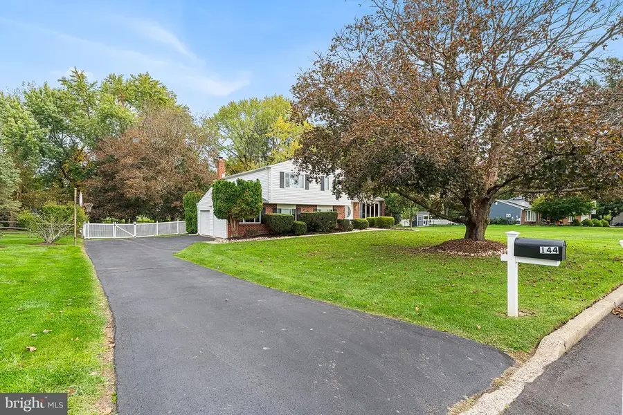 144 Tulip Rd, Southampton, PA 18966 - #3