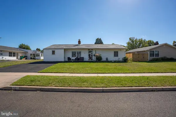 36 Elm Ln, LEVITTOWN, PA 19054