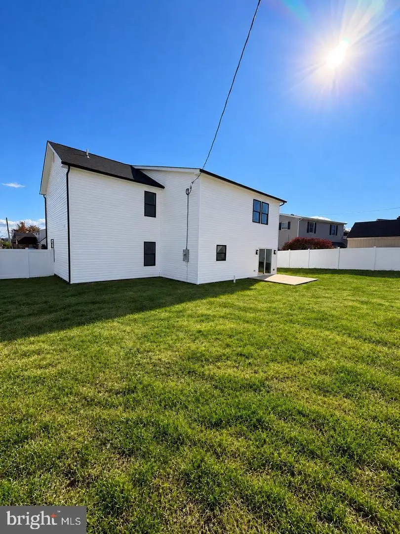 6 Apricot Ln, Levittown, PA 19055 - #3
