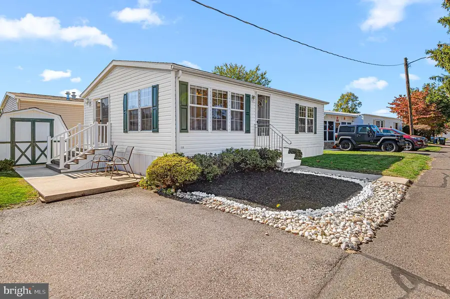2304 Brownsville Rd #h-28-maple Ave, Feasterville Trevose, PA 19053 - #2