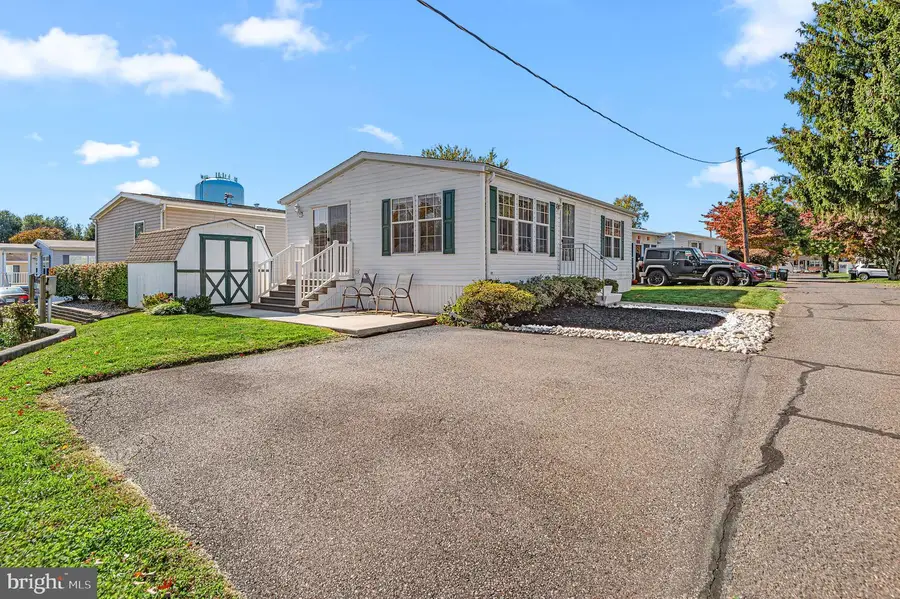2304 Brownsville Rd #h-28-maple Ave, Feasterville Trevose, PA 19053 - #3