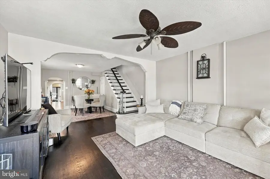 420 Washington St, Bristol, PA 19007 - #2
