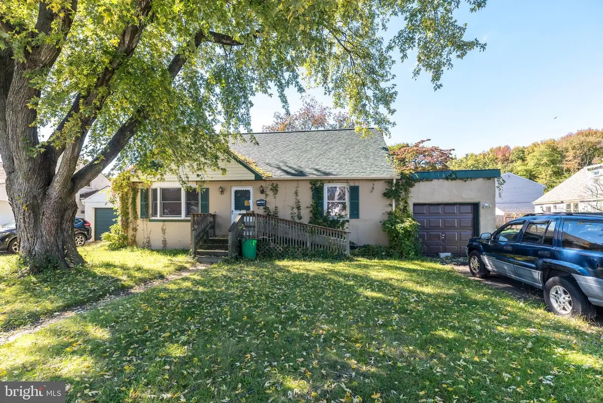 1305 Harrison St, Bristol, PA 19007 - #1