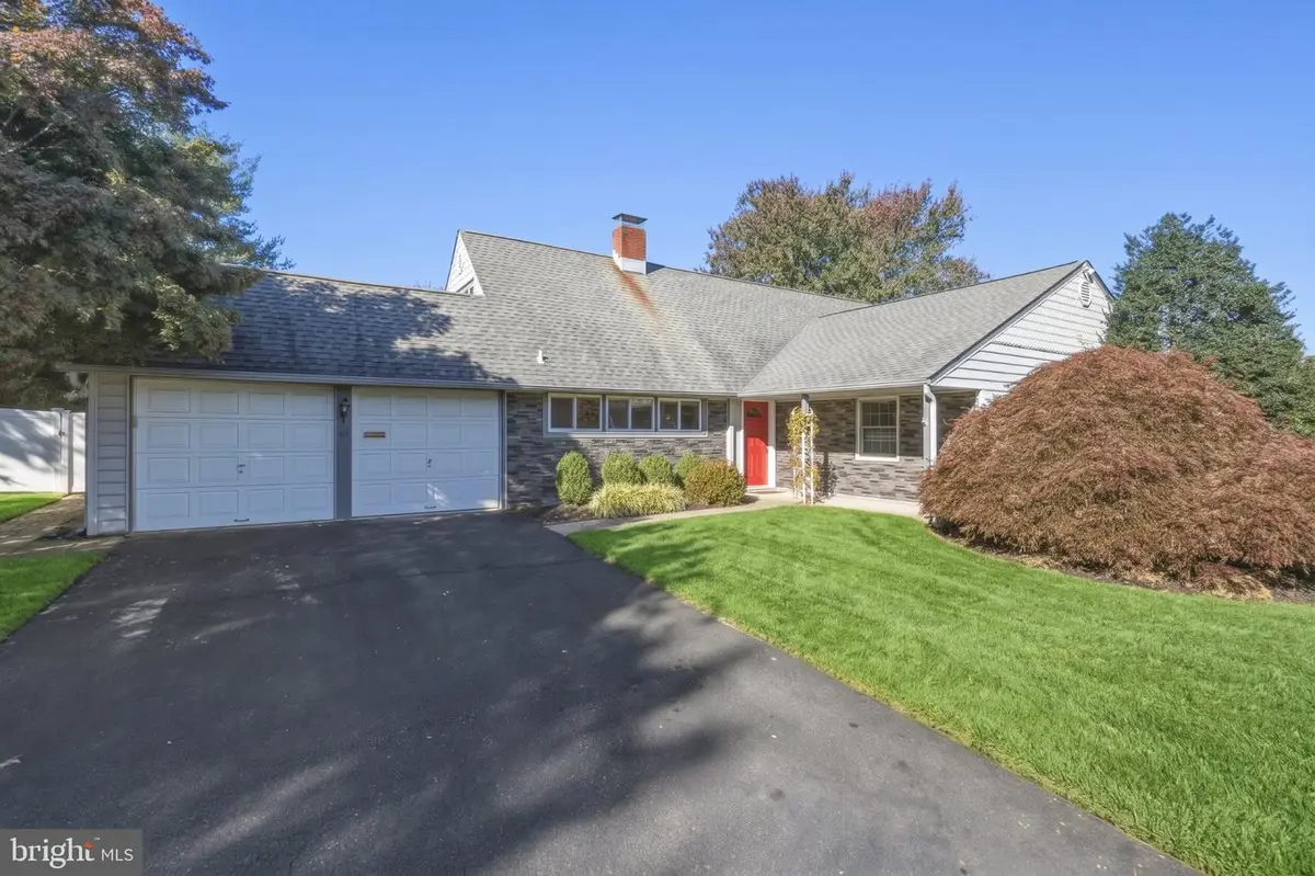 45 Rust Hill Rd, Levittown, PA 19056 - #1