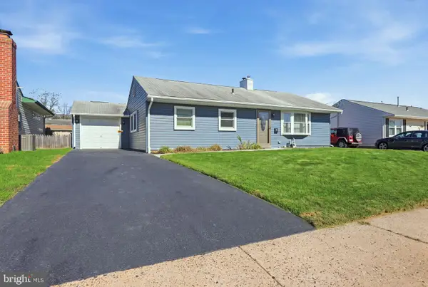 305 Andover Rd, FAIRLESS HILLS, PA 19030