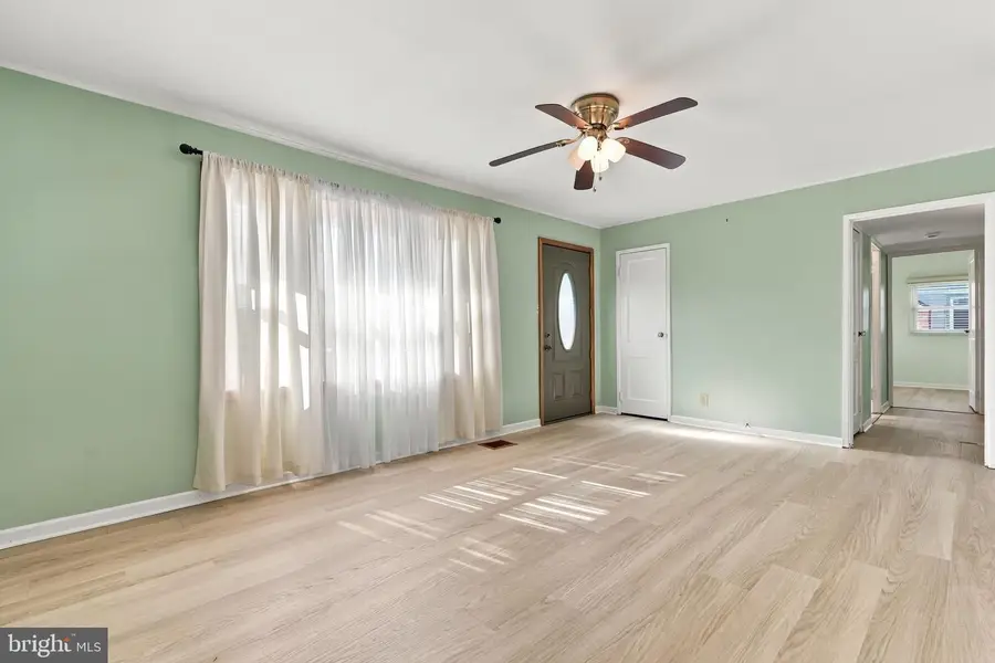 305 Andover Rd, Fairless Hills, PA 19030 - #3