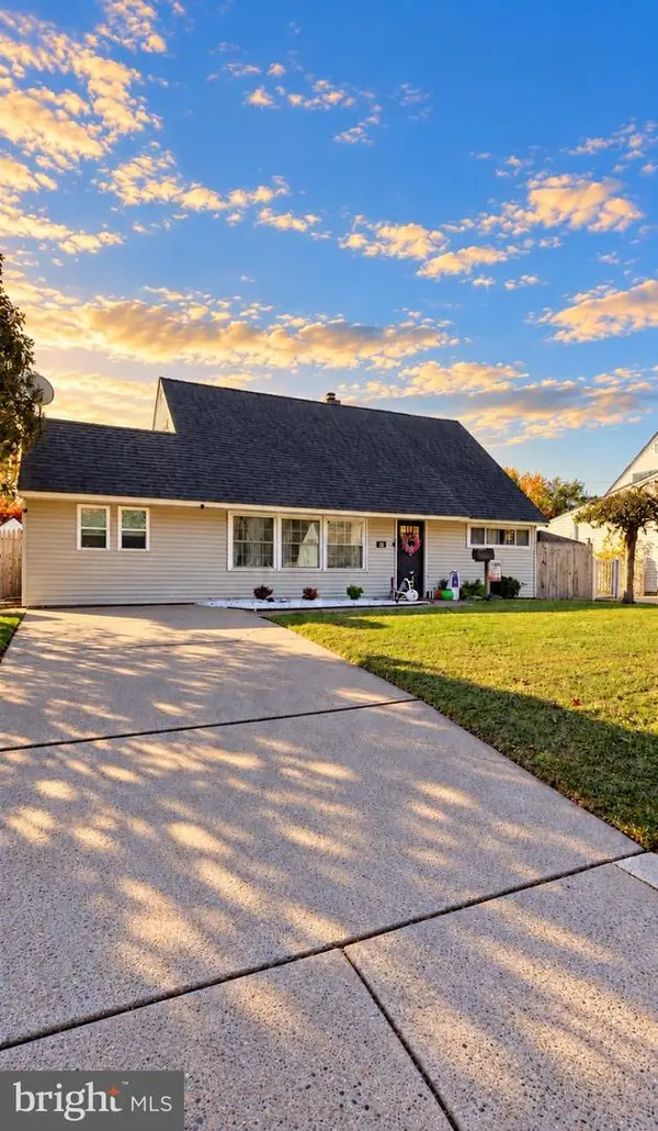187 Kenwood Dr S, LEVITTOWN, PA 19055