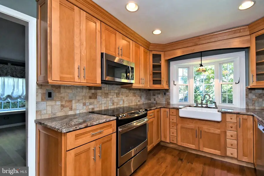 37 N Eastview Ave, Feasterville Trevose, PA 19053 - #3