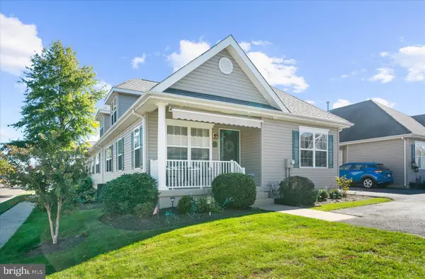 182 Harmony Ct, BENSALEM, PA 19020