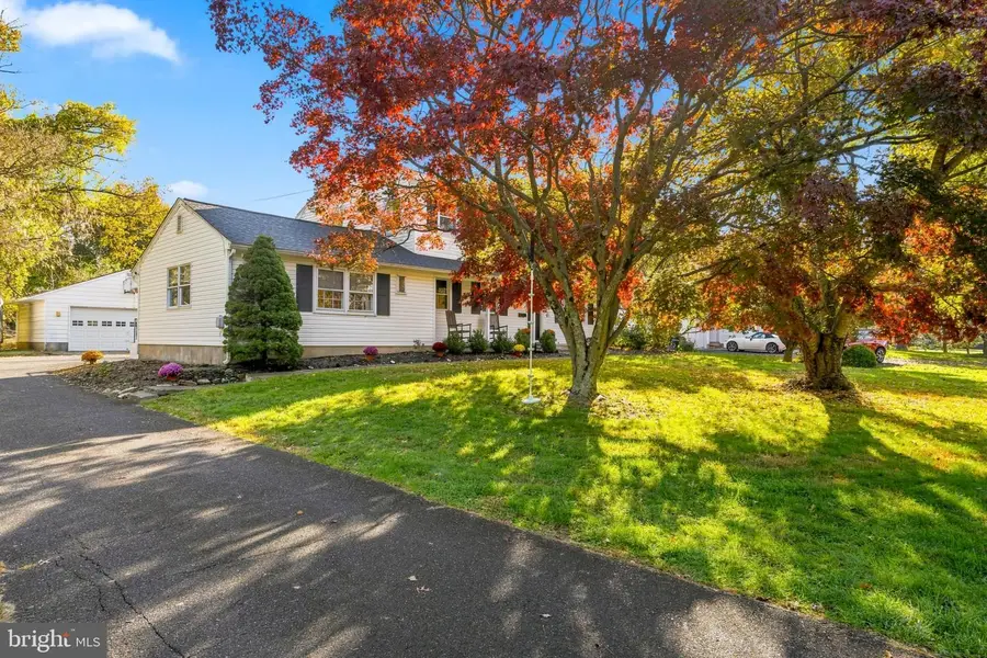 317 Hill Ave, Langhorne, PA 19047 - #2