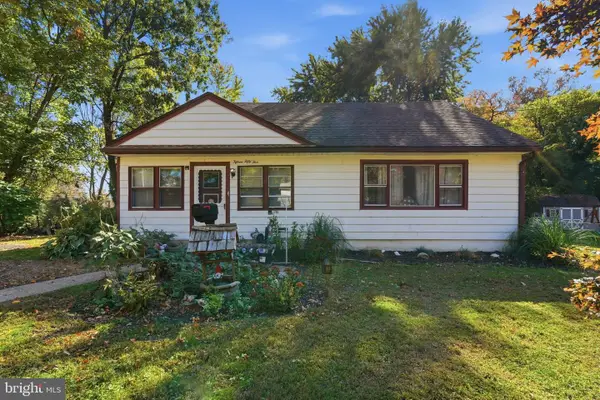 1555 Tyson Ave, BENSALEM, PA 19020