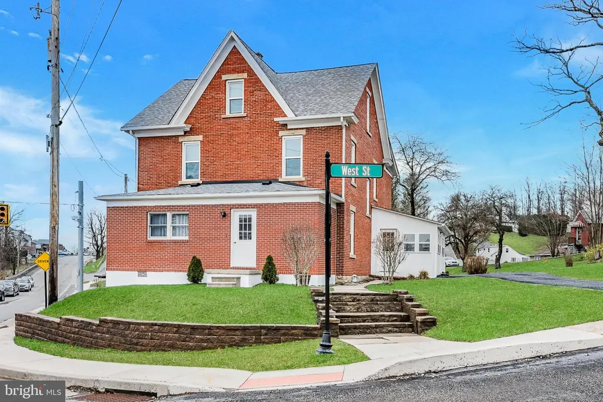 701 W High St, Ebensburg, PA 15931 - Image #1
