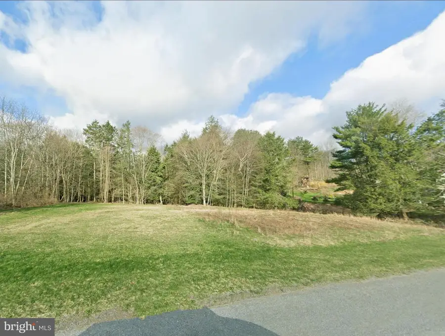 Lyle St, Mineral Point, PA 15942 - #2