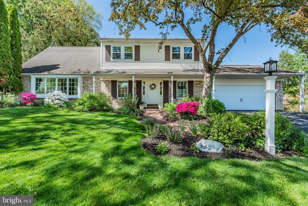 3807 Carriage House Dr, CAMP HILL, PA 17011 BHGRE