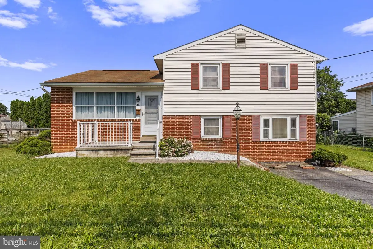 303 Brandy Ln, Mechanicsburg, PA 17055 - Image #1