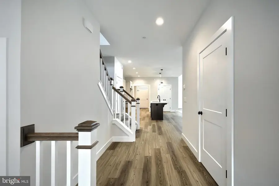 107 Madison Dr, Mechanicsburg, PA 17055 - #2