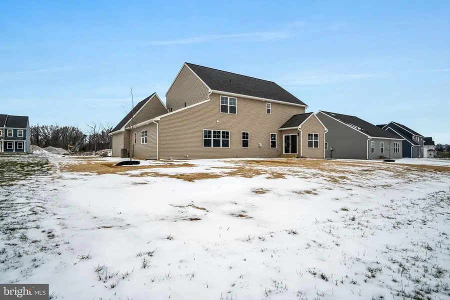 309 Deerfield Ln, Carlisle, PA 17015 - Image #2