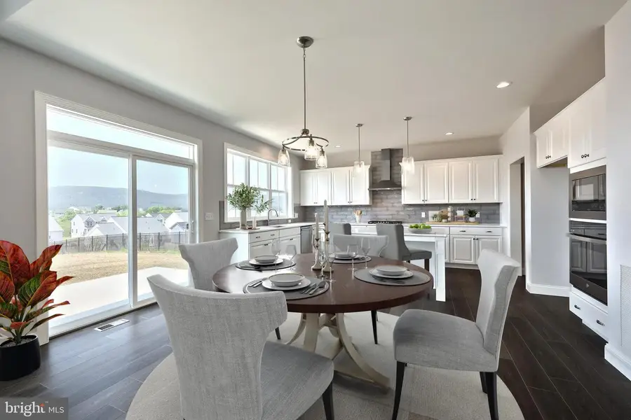 121 South Mountain Dr, Carlisle, PA 17013 - Image #3